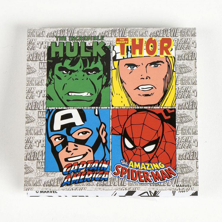 Σετ Χρωματισμού με 1.000+ Αυτοκόλλητα MARVEL Avengers