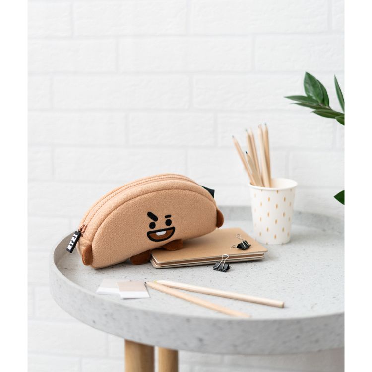 Κασετίνα Λούτρινη Μισοφέγγαρο BT21 Shooky