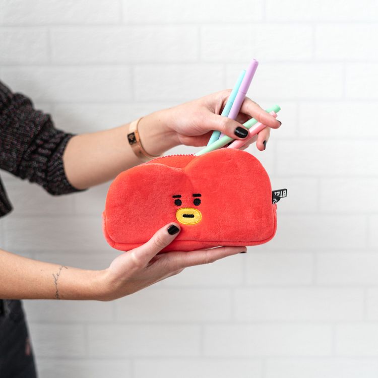 Κασετίνα Λούτρινη Μισοφέγγαρο BT21 Tata